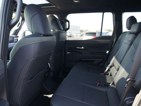 Used 2026 Lexus GX 550 AWD/4WD image 15