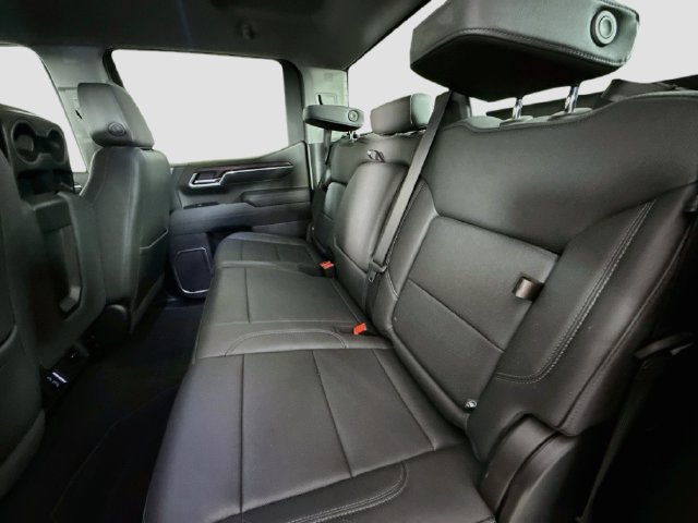 Used 2026 GMC Sierra 1500 SLT RWD image 24