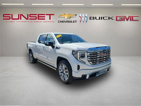 Certified 2025 GMC Sierra 1500 Denali w/ Denali Reserve Package AWD/4WD image 1