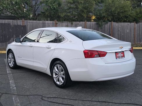 Used 2016 Chevrolet Impala LT FWD image 5