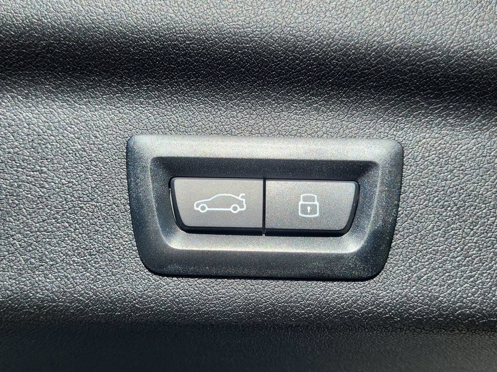 Used 2026 BMW X1 xDrive28i w/ Convenience Package AWD/4WD image 38