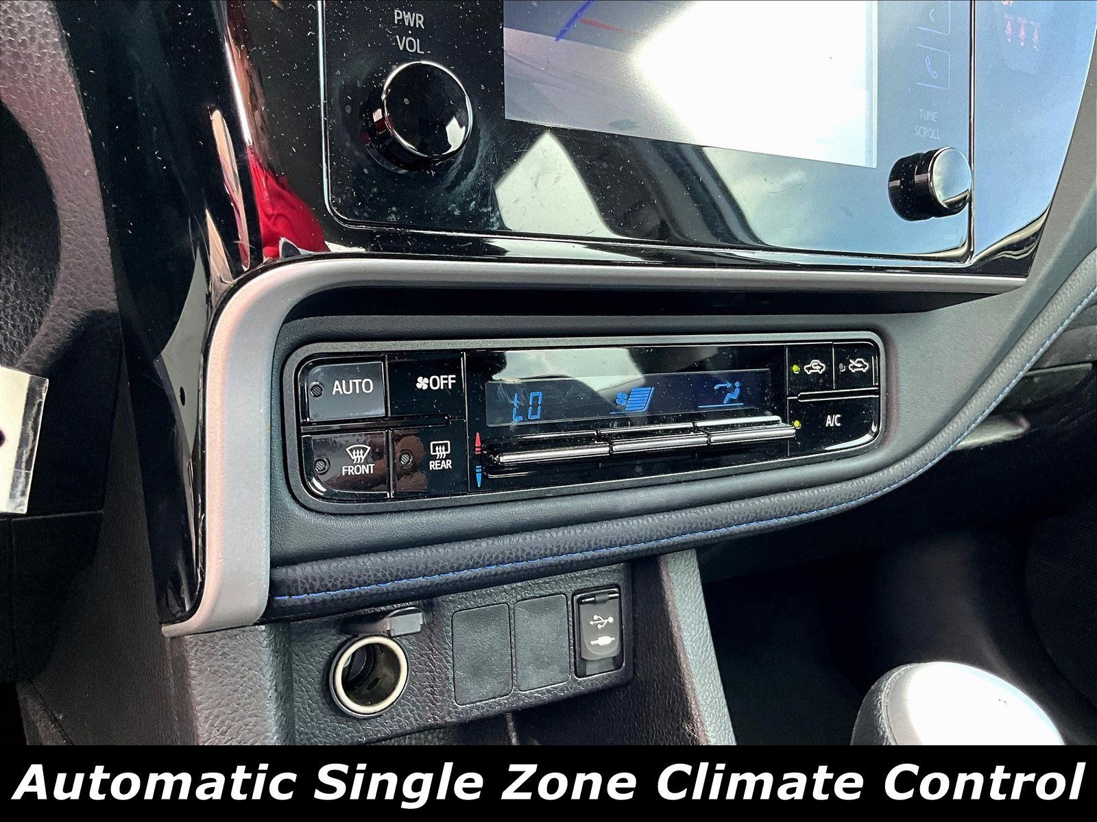 Used 2019 Toyota Corolla SE FWD image 14