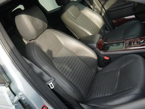 Used 2017 Land Rover Discovery Sport HSE Luxury image 68