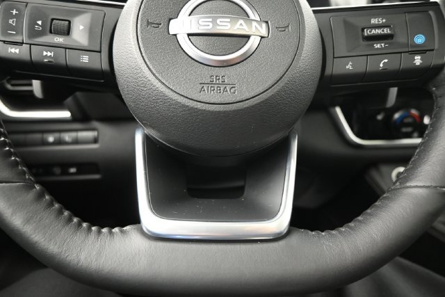 Certified 2023 Nissan Rogue Platinum w/ Platinum Premium Package AWD/4WD image 18