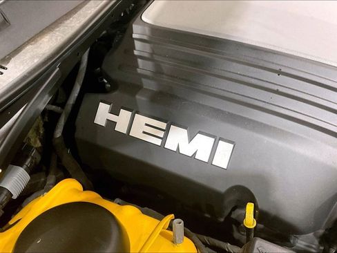 Used 2017 Dodge Challenger R/T Plus image 33