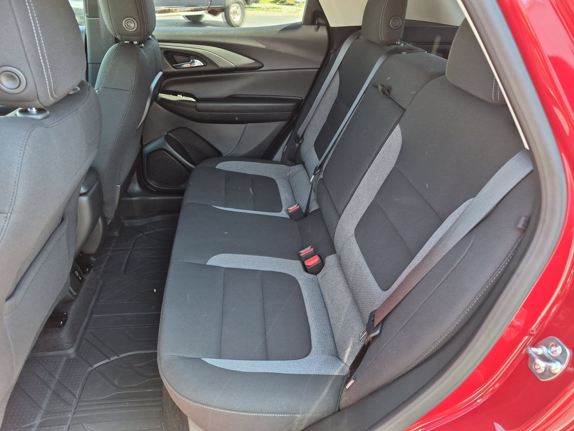 Used 2026 Chevrolet TrailBlazer LT w/ Convenience Package FWD image 23