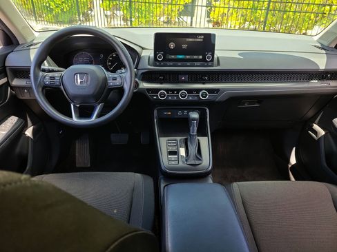 Used 2024 Honda CR-V EX image 15