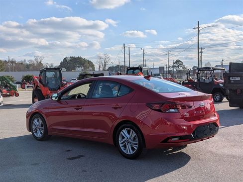 Used 2020 Hyundai Elantra SEL image 3