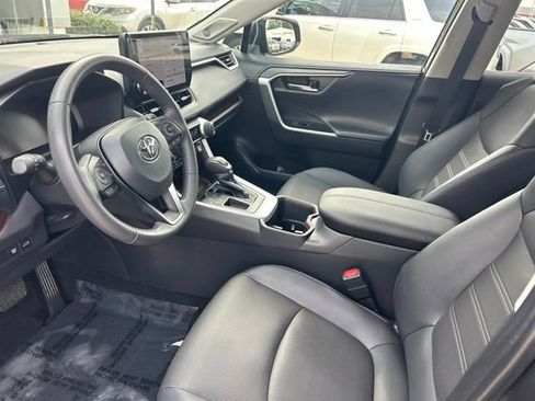 Used 2025 Toyota RAV4 Limited FWD image 26