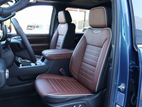 New 2026 GMC Sierra 2500 Denali Ultimate image 12