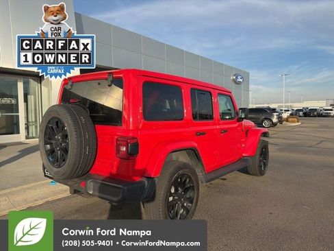 Used 2022 Jeep Wrangler Unlimited Sahara w/ Cold Weather Group image 5