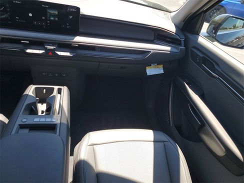 New 2026 Kia EV9 Light image 28