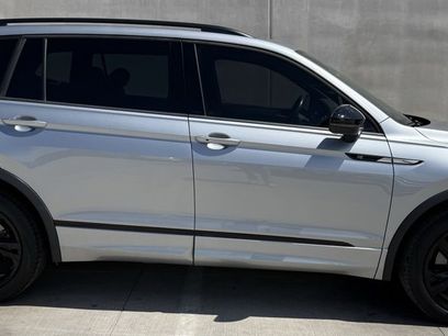 Certified 2024 Volkswagen Tiguan SE R-Line