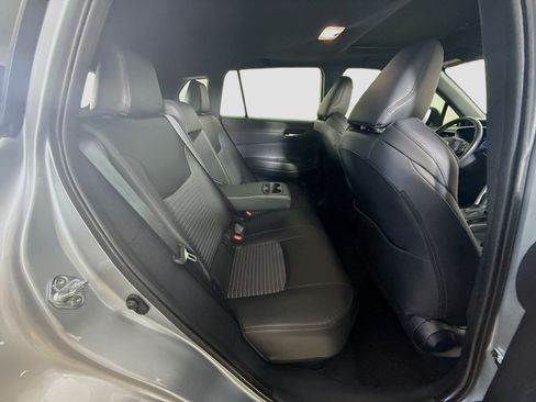 Used 2025 Toyota Corolla Cross AWD Hybrid w/ Convenience Package image 27