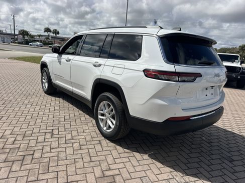 New 2026 Jeep Grand Cherokee L Laredo RWD image 10