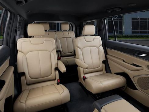 New 2026 Jeep Grand Cherokee L Limited image 15