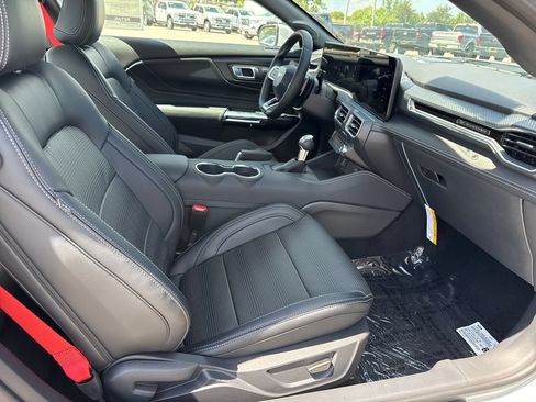New 2026 Ford Mustang GT Premium w/ GT Performance Package RWD image 23