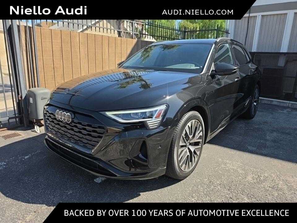 Used 2024 Audi Q8 e-tron Premium Plus AWD/4WD image 1