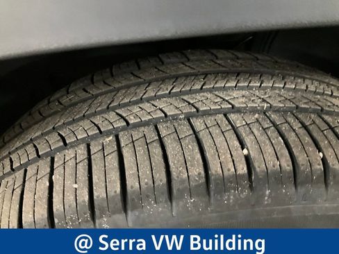 Used 2025 Volkswagen Atlas SEL image 30