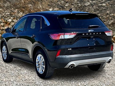 Used 2022 Ford Escape SE image 12