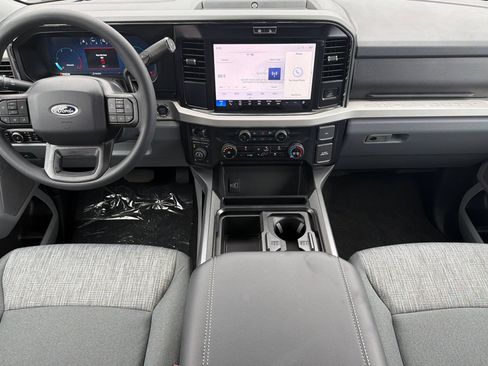 New 2026 Ford F250 XLT w/ XLT Premium Package AWD/4WD image 15