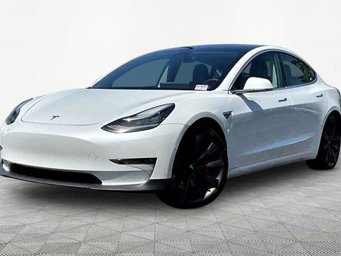 Used 2020 Tesla Model 3 Performance image 3