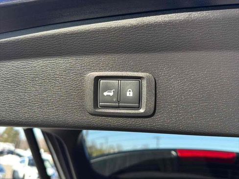 Used 2022 Mitsubishi Outlander SE image 31