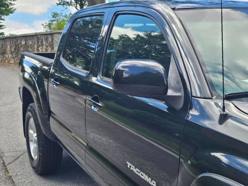 Used 2009 Toyota Tacoma PreRunner RWD image 18