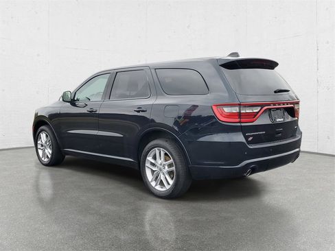Used 2023 Dodge Durango GT image 5