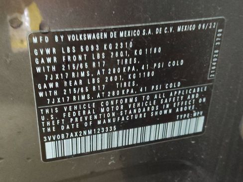 Used 2022 Volkswagen Tiguan S image 33