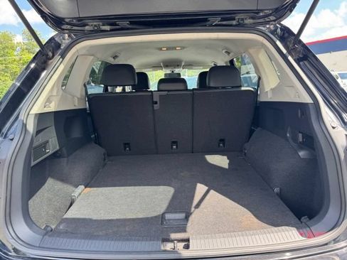 Used 2020 Volkswagen Tiguan SE AWD/4WD image 22