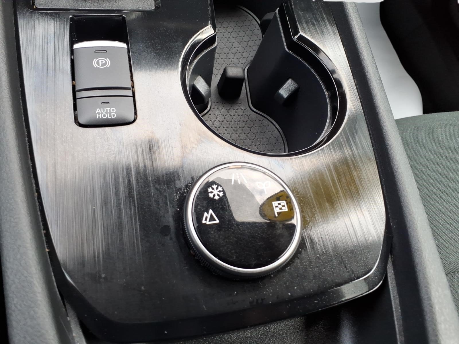 Used 2024 Nissan Rogue S AWD/4WD image 20