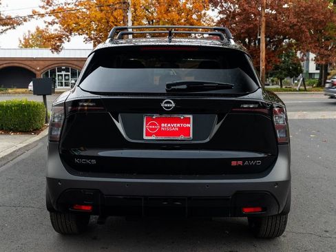 New 2026 Nissan Kicks SR w/ Cold Weather Package AWD/4WD image 5