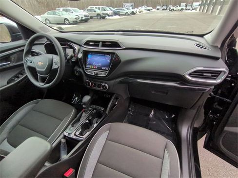 Used 2023 Chevrolet TrailBlazer LT w/ Convenience Package image 27