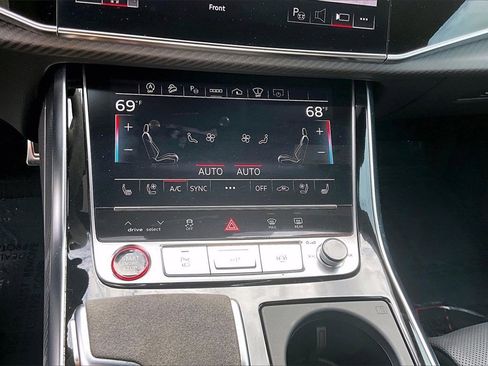 Used 2024 Audi RS Q8 image 16