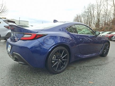 Used 2022 Toyota GR86 Premium image 6