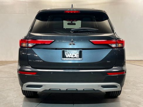 Used 2024 Mitsubishi Outlander SE FWD image 4
