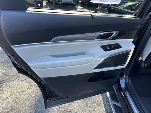 Used 2021 Kia Telluride SX w/ SX Prestige Package image 26