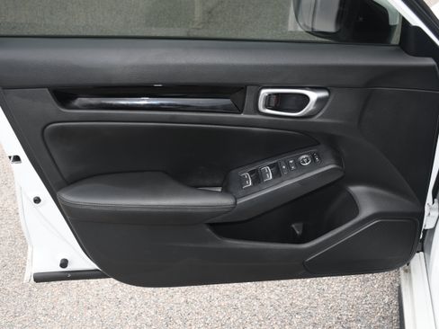 Used 2023 Honda Civic EX-L image 10