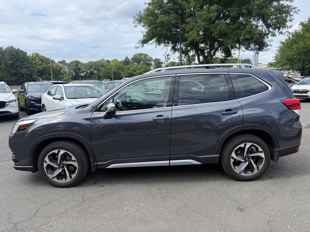 Used 2023 Subaru Forester Touring AWD/4WD image 11