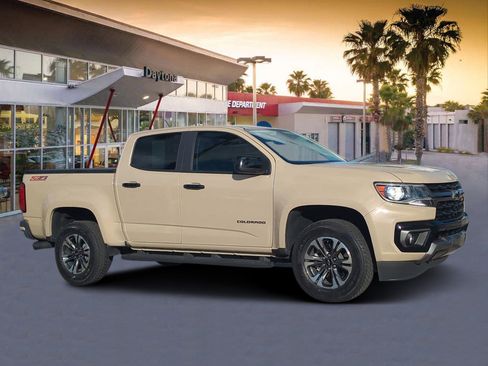 Used 2022 Chevrolet Colorado Z71 image 1