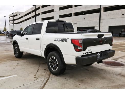 Used 2023 Nissan Titan PRO-4X image 6