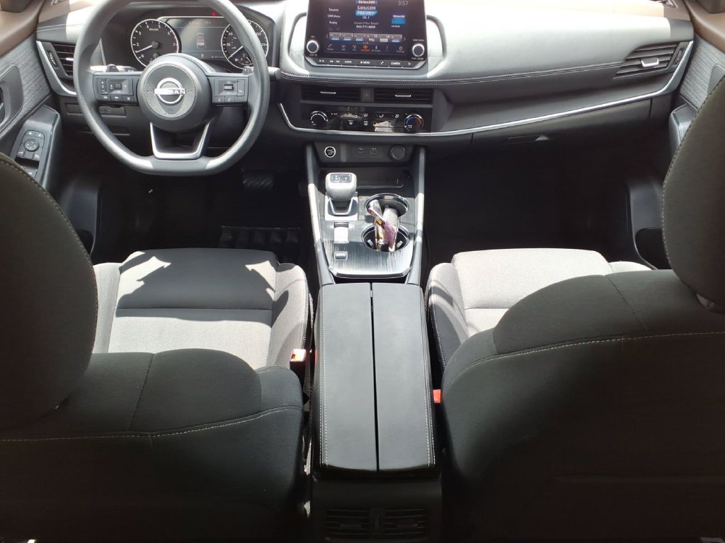 Used 2023 Nissan Rogue S FWD image 10
