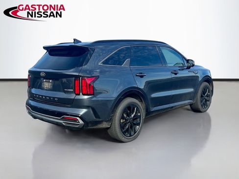 Used 2021 Kia Sorento SX image 9