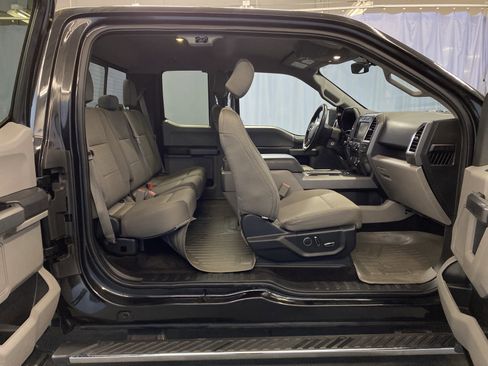 Used 2015 Ford F150 XLT w/ Equipment Group 302A Luxury image 29