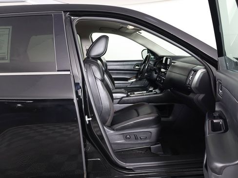 Used 2023 Nissan Pathfinder SL image 30