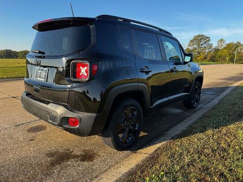 Used 2021 Jeep Renegade Sport image 6