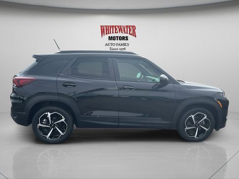 Used 2023 Chevrolet TrailBlazer RS w/ Sun and Liftgate Package image 6