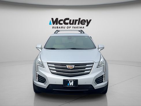 Used 2018 Cadillac XT5 Luxury w/ Driver Awareness Package image 15