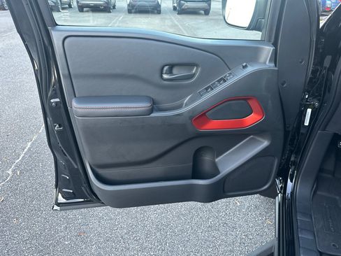 New 2026 Nissan Frontier PRO-4X w/ Pro-4x Convenience Package image 10